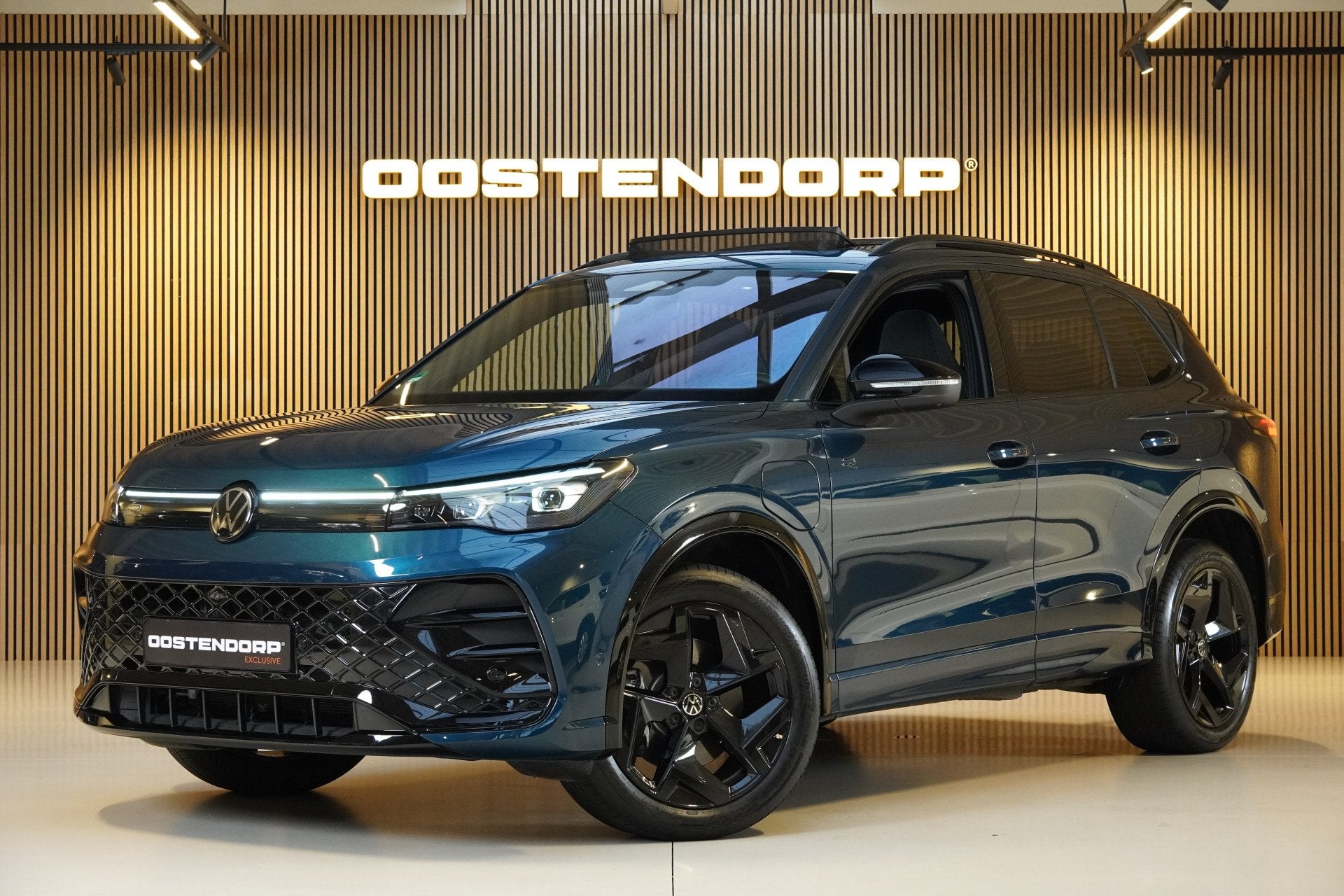 Volkswagen Tiguan 1.5/204pk eHybrid R-Line Blackstyle|2025|P, Auto's, Dealer onderhouden, Stof, Zwart, Blauw
