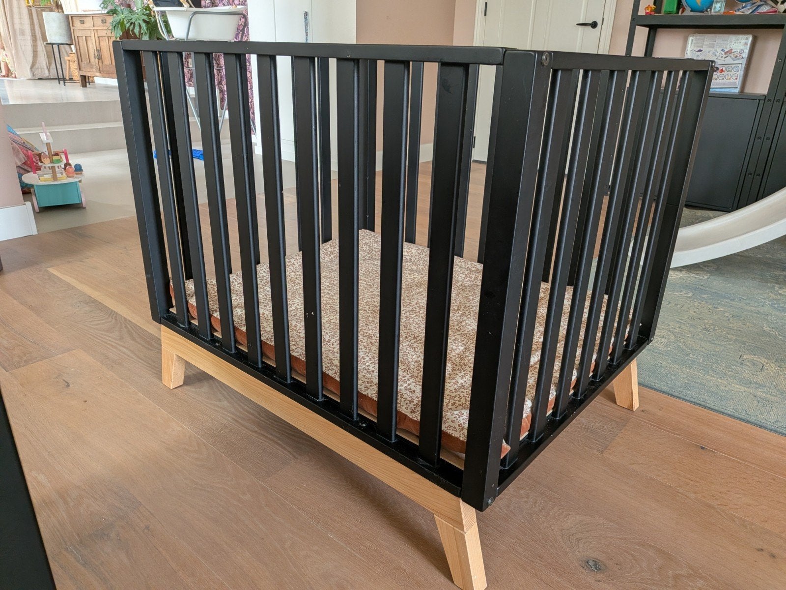 Box zwart met hout, Kinderen en Baby's, Boxen, Ophalen, Gebruikt, Boxkleed