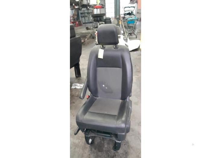 Stoel links van een Peugeot Expert, Auto-onderdelen, Interieur en Bekleding, Gebruikt, -, -, Ophalen of Verzenden
