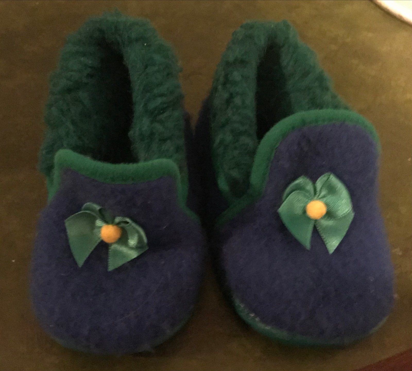 Leuke warme slofjes maat 19 voor baby's, Ophalen, Gebruikt, Jongetje of Meisje, Slofjes