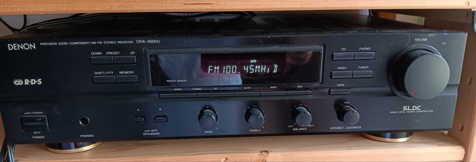 Denon DRA-565RD AM/FM Stereo Receiver, Audio, Tv en Foto, Ophalen of Verzenden, Zo goed als nieuw, Analoog