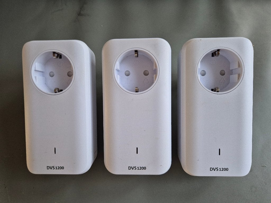 3x DVS1200 Poweline internet-over-stopcontact extender, Computers en Software, Powerlines, Zo goed als nieuw, Ophalen of Verzenden