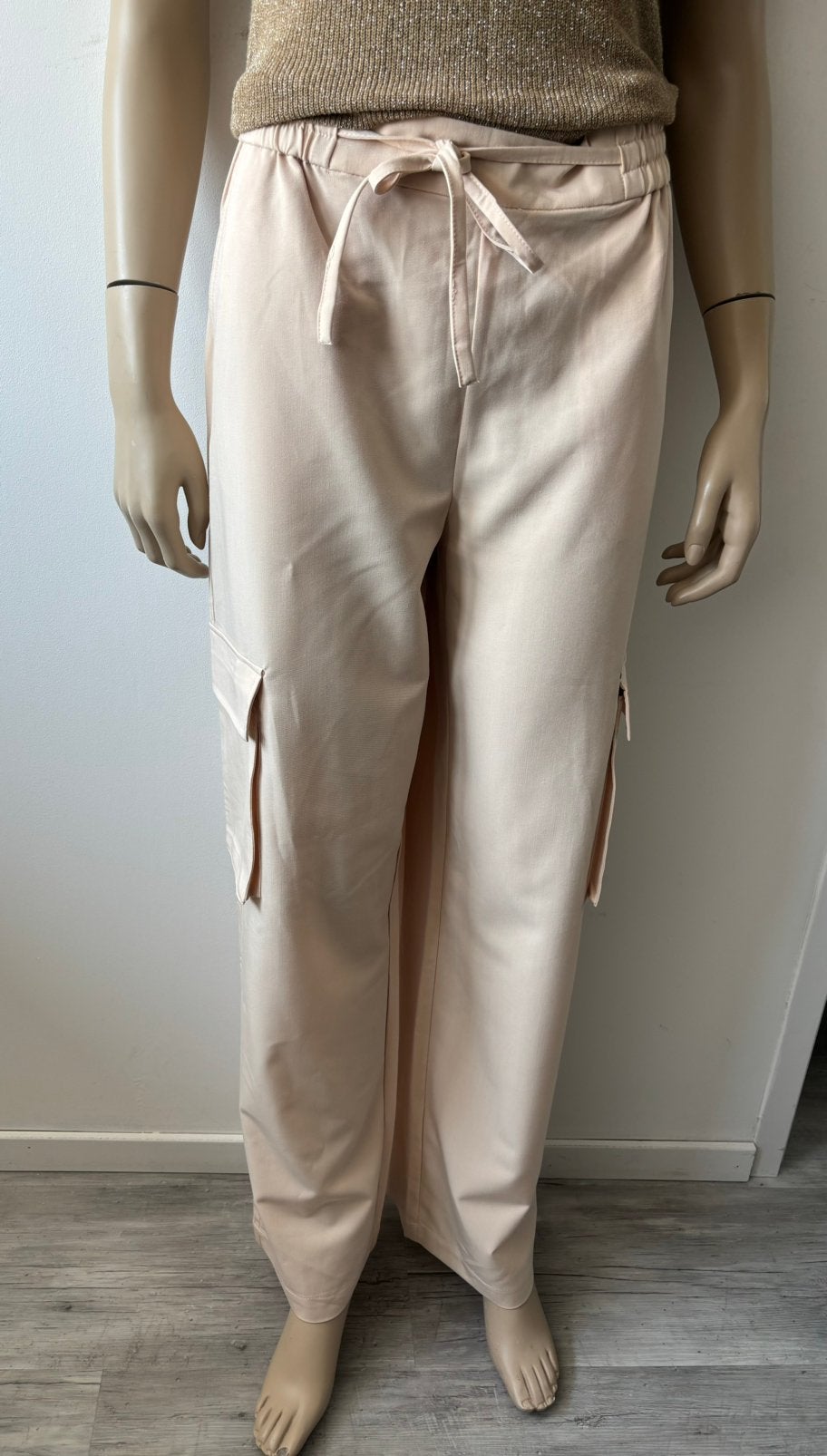 Ovs beige cargo broek wide leg maat L, Kleding | Dames, Verzenden, Beige, Maat 42/44 (L), Zo goed als nieuw