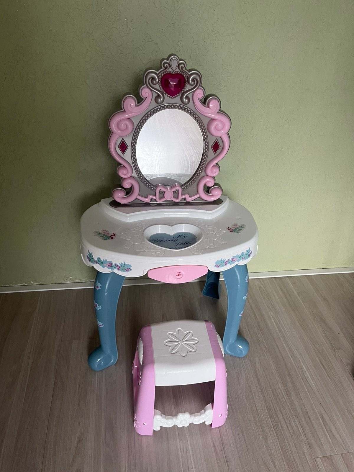 Speelgoed Make up tafel met krukje, Ophalen, Zo goed als nieuw