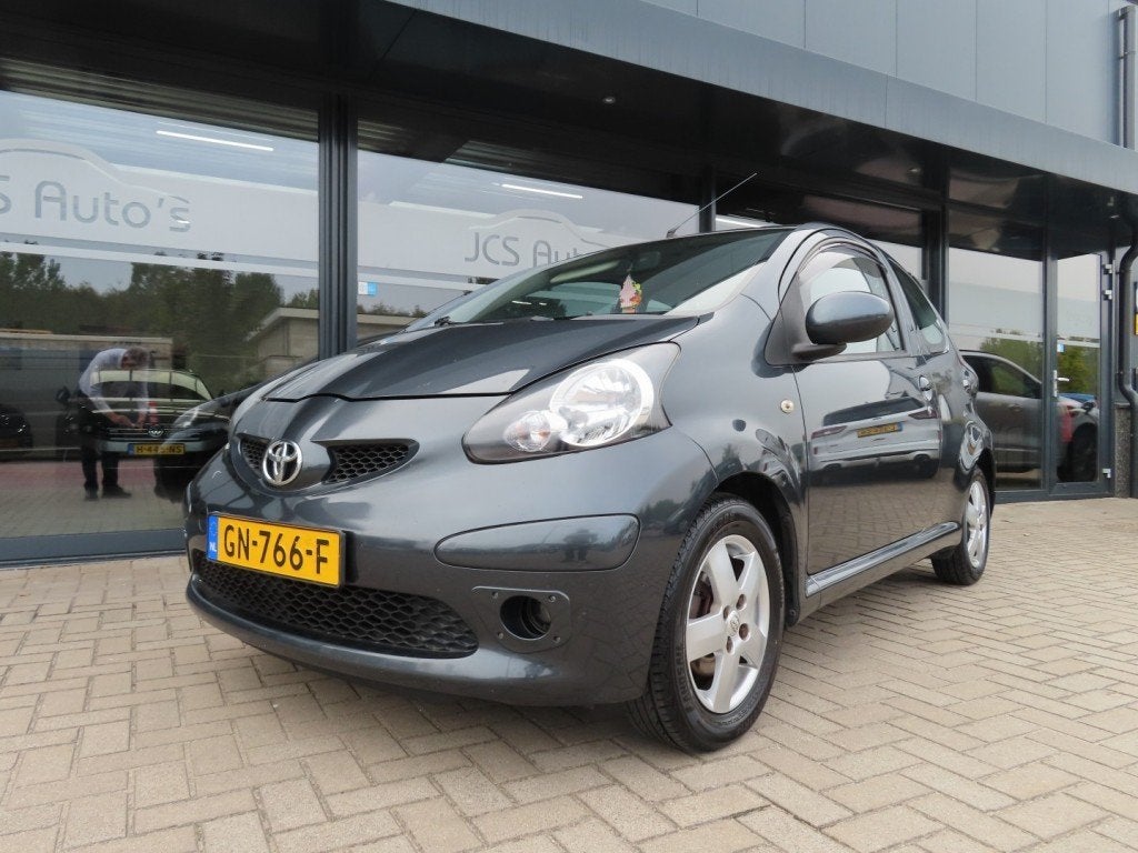 Toyota AYGO 1.0-12V + Elektrisch Pakket 14 Inch 2006, Voorwielaandrijving, Gebruikt, 4 stoelen, 68 pk