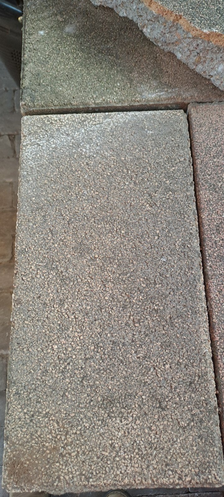 gratis ong 18 mtr2 terras/tuin tegels, Ophalen, Gebruikt, Beton, Terrastegels