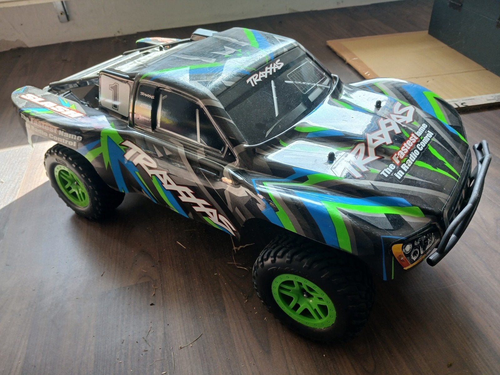 Traxxas Slash 4x4 roller, Ophalen of Verzenden, Schaal 1:10, Auto offroad