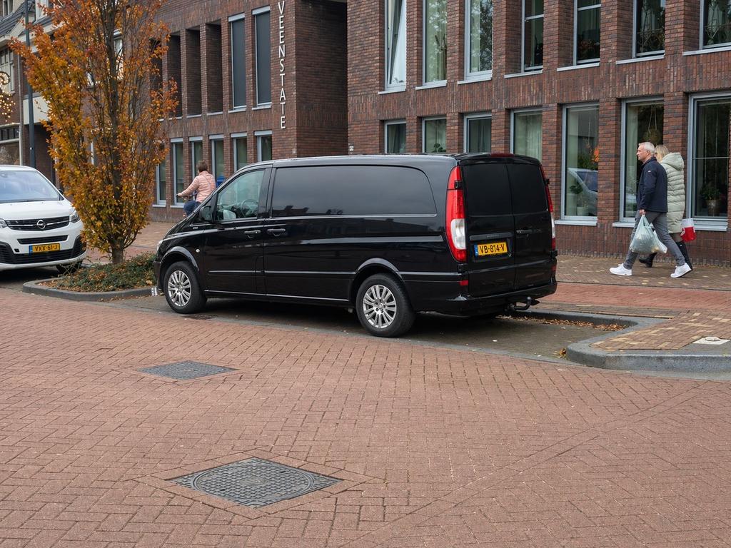 Mercedes-Benz Vito 2.1 CDI 100KW 2013, Auto's, Euro 5, 4 cilinders, Zwart, Grijs