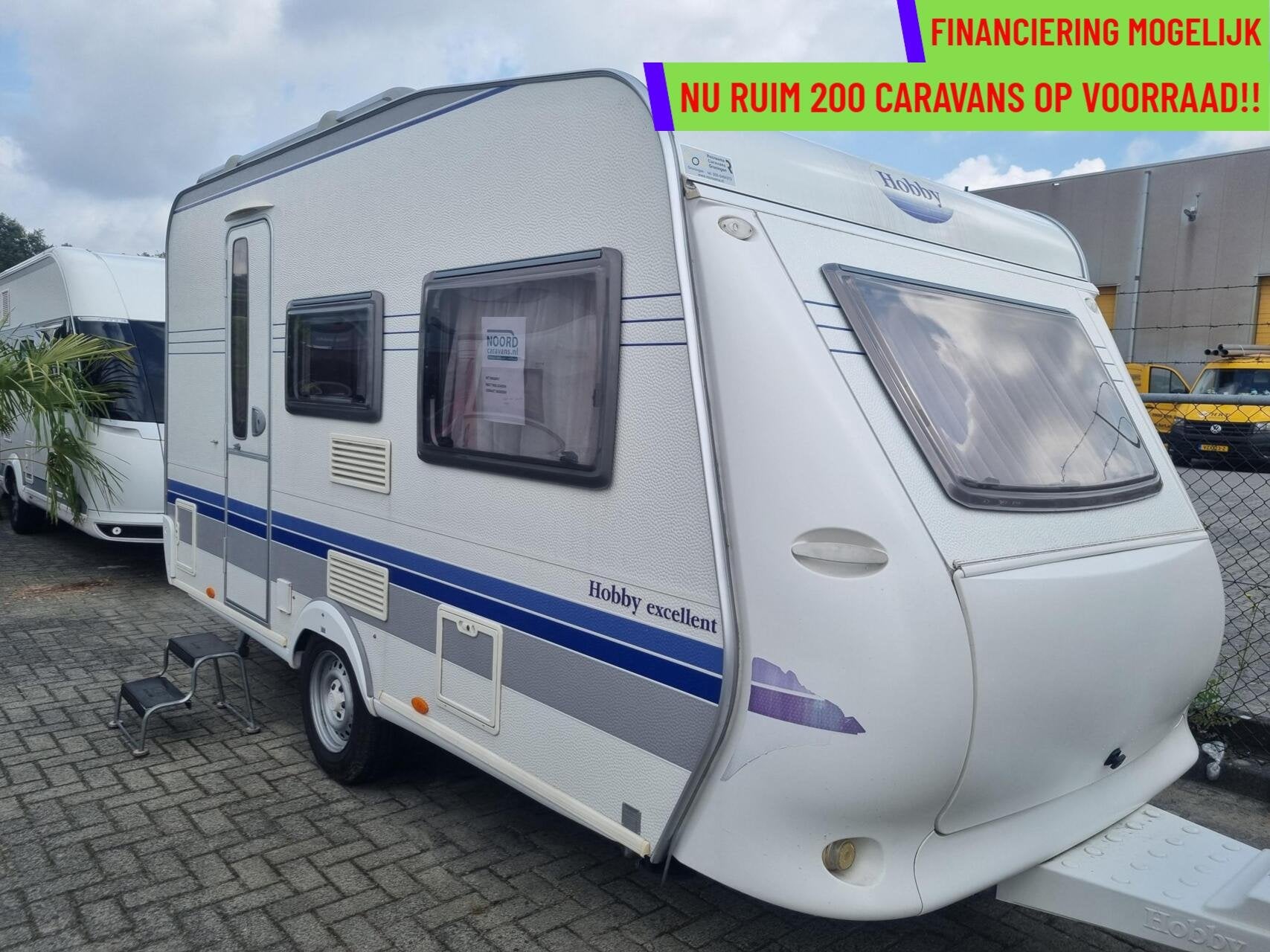 Hobby excellent 400 sf VOORTENT + LUIFEL + DWARSBED, Hobby, 750 - 1000 kg, 5 tot 6 meter, Tot en met 4