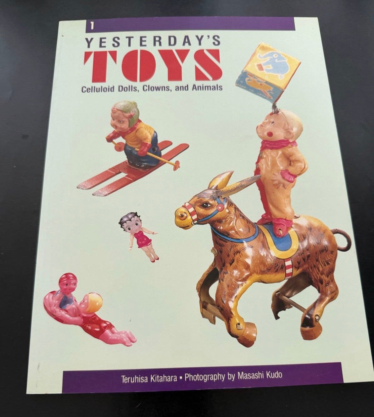 Yesterday's Toys: Celluloid Dolls, Clowns, and Animals, Ophalen of Verzenden, Zo goed als nieuw, Overige onderwerpen