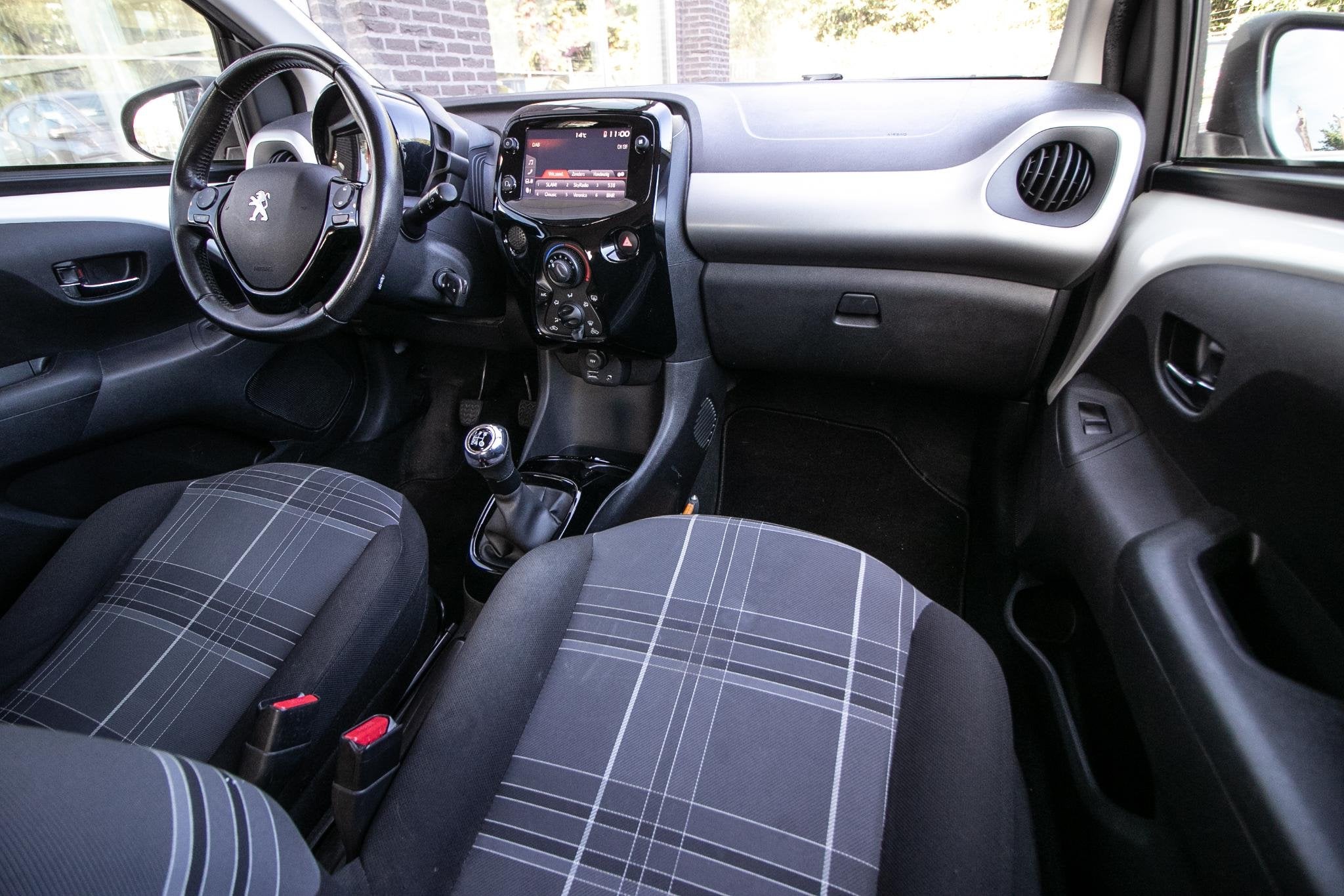 Peugeot 108 1.0 e-VTi Allure | Camera | Lmv | Carplay | All, Stof, Gebruikt, Euro 6, 4 stoelen