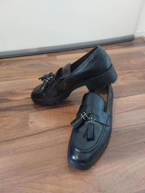 Zwarte schoenen van Zara Trafaluc, Maat 39, Ophalen of Verzenden, Zo goed als nieuw, Zwart, Sneakers of Gympen