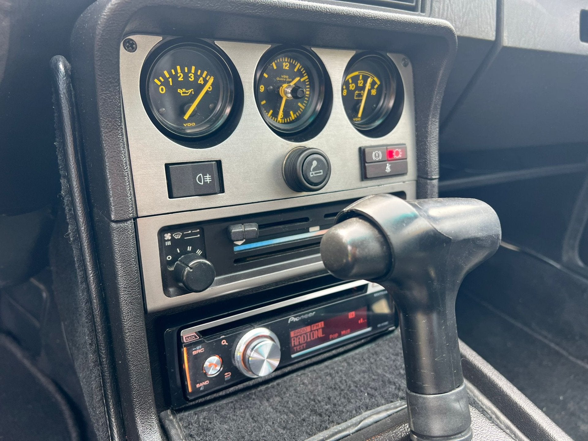 Porsche 944 2.5 Coupé Automaat (bj 1984), foto 9