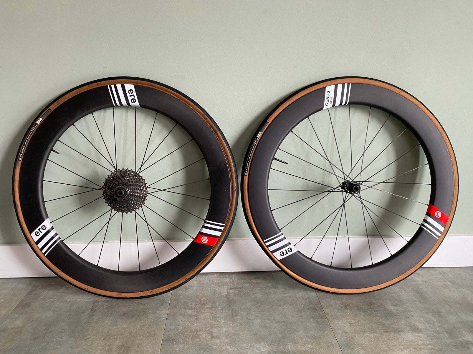 Ere Genus AE65 carbon wielset., Ophalen, Carbon