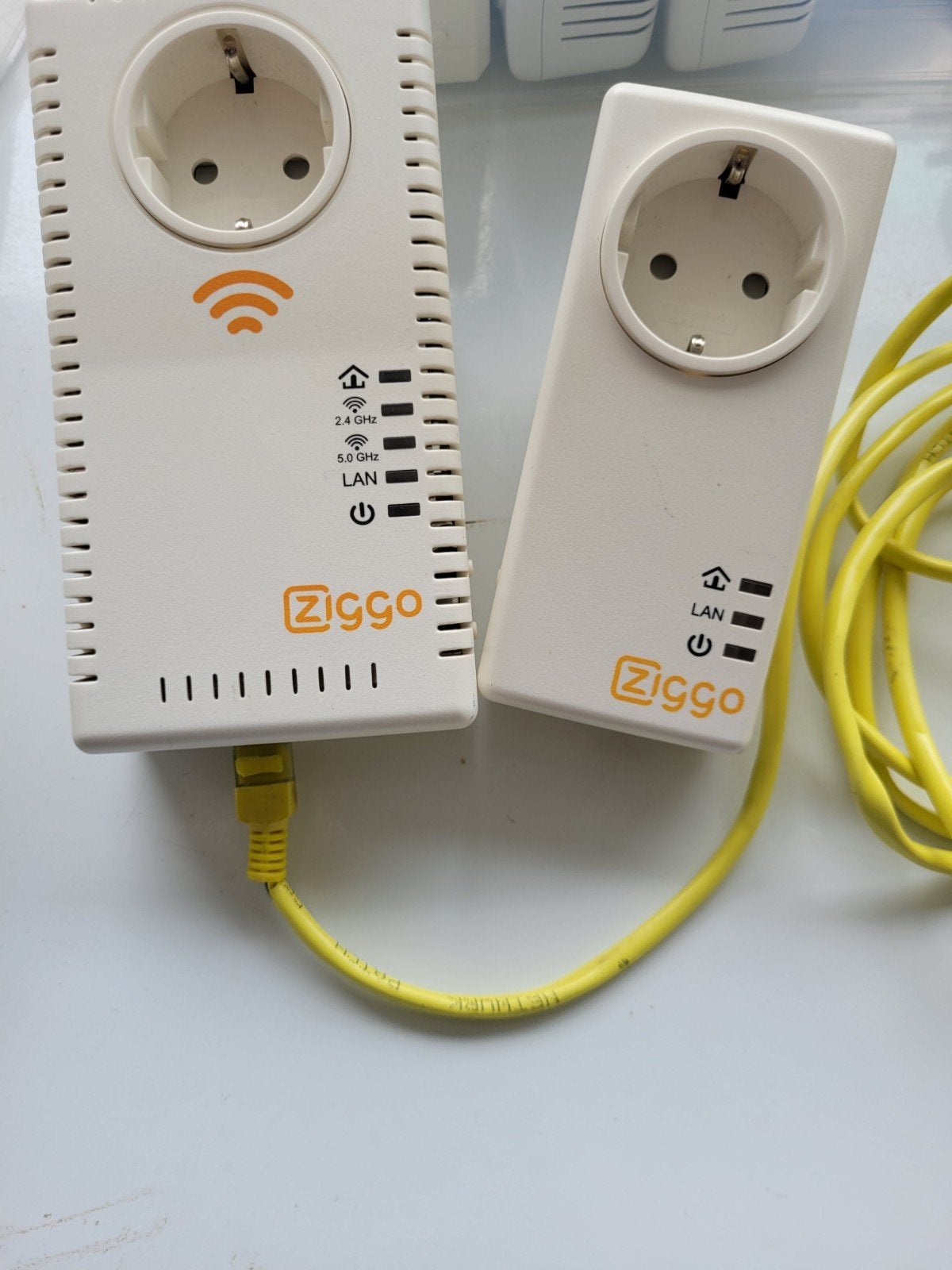 Ziggo Powerline Adapters (2 stuks) met LAN-kabel, Ophalen of Verzenden, Gebruikt, Ziggo