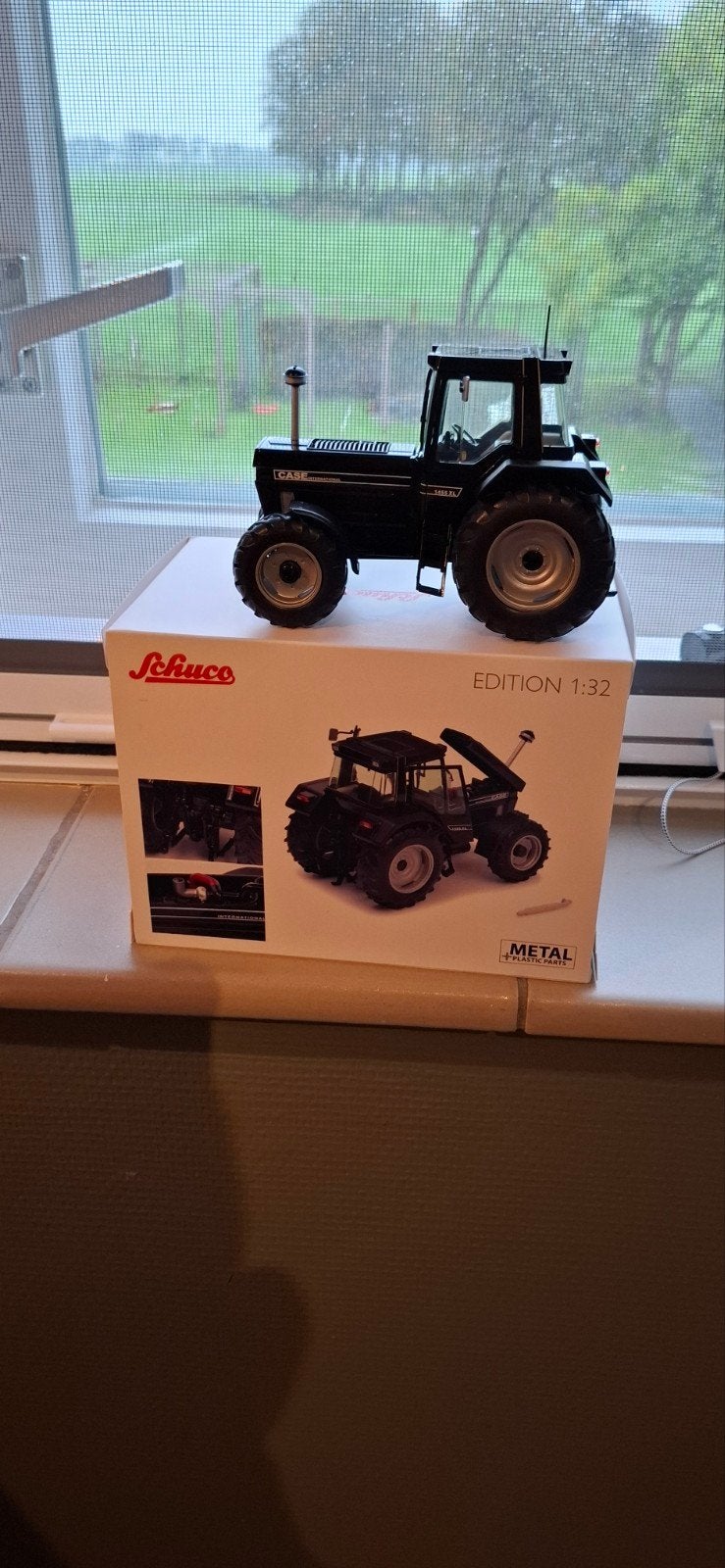 Schuco CASE IHC 1455XL, 1:32, tractor, zwart, boerderij, Ophalen of Verzenden, Nieuw, Tractor of Landbouw, Schuco