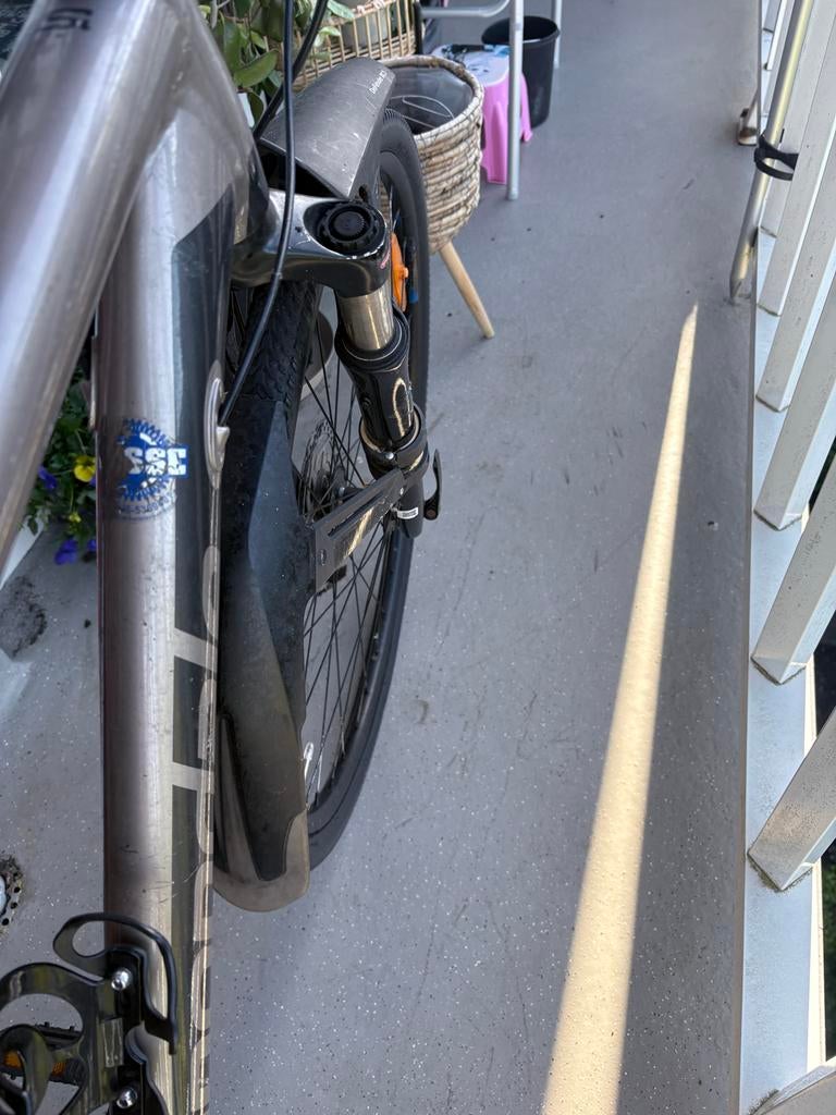 Cannondale Mountainbike met schijfremmen en vering, Fietsen en Brommers, Fietsen | Heren | Herenfietsen, Overige merken, Gebruikt