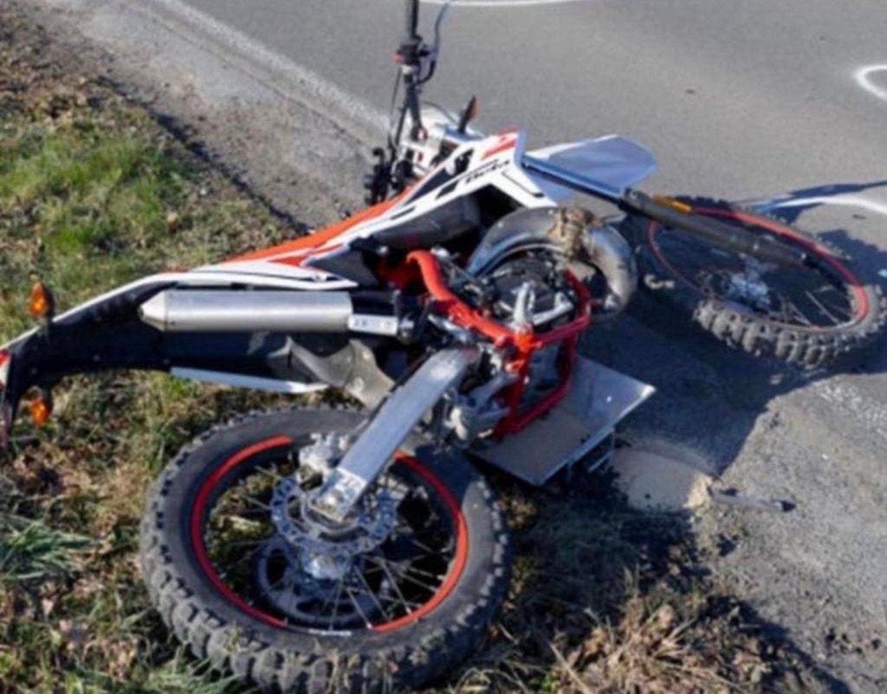 GEZOCHT: Kapotte schakel brommers Derbi, Aprillia, Beta etc, Fietsen en Brommers, Brommers | Crossbrommers, Ophalen, Zo goed als nieuw