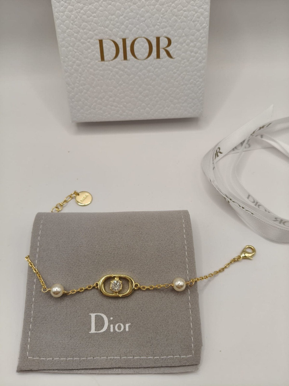Dior Armband Goudkleurig met Parels en Kristal, Overige materialen, Zo goed als nieuw, Goud, Met bedels of kralen