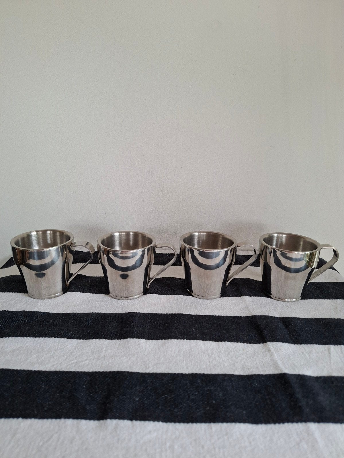 Set van 4 RVS espresso kopjes, Huis en Inrichting, Zilver, Ophalen of Verzenden, Metaal, Overige merken