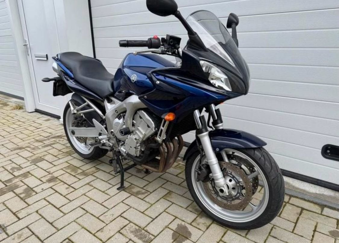 Yamaha FZ6 Fazer  2004  dubbele uitlaat, 4 cilinders, Gebruikt, Particulier, Toermotor