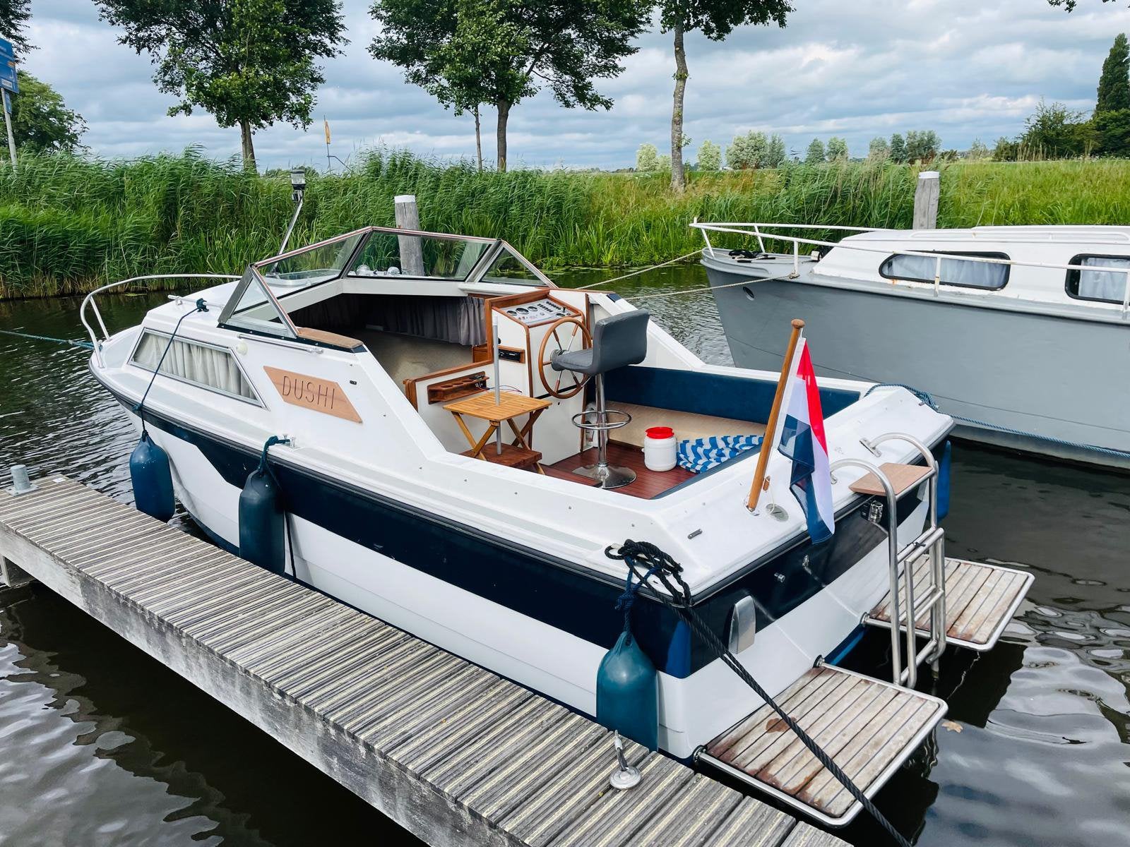 Marco 630 open kruiser, Ophalen, Polyester, Binnenboordmotor, Toilet