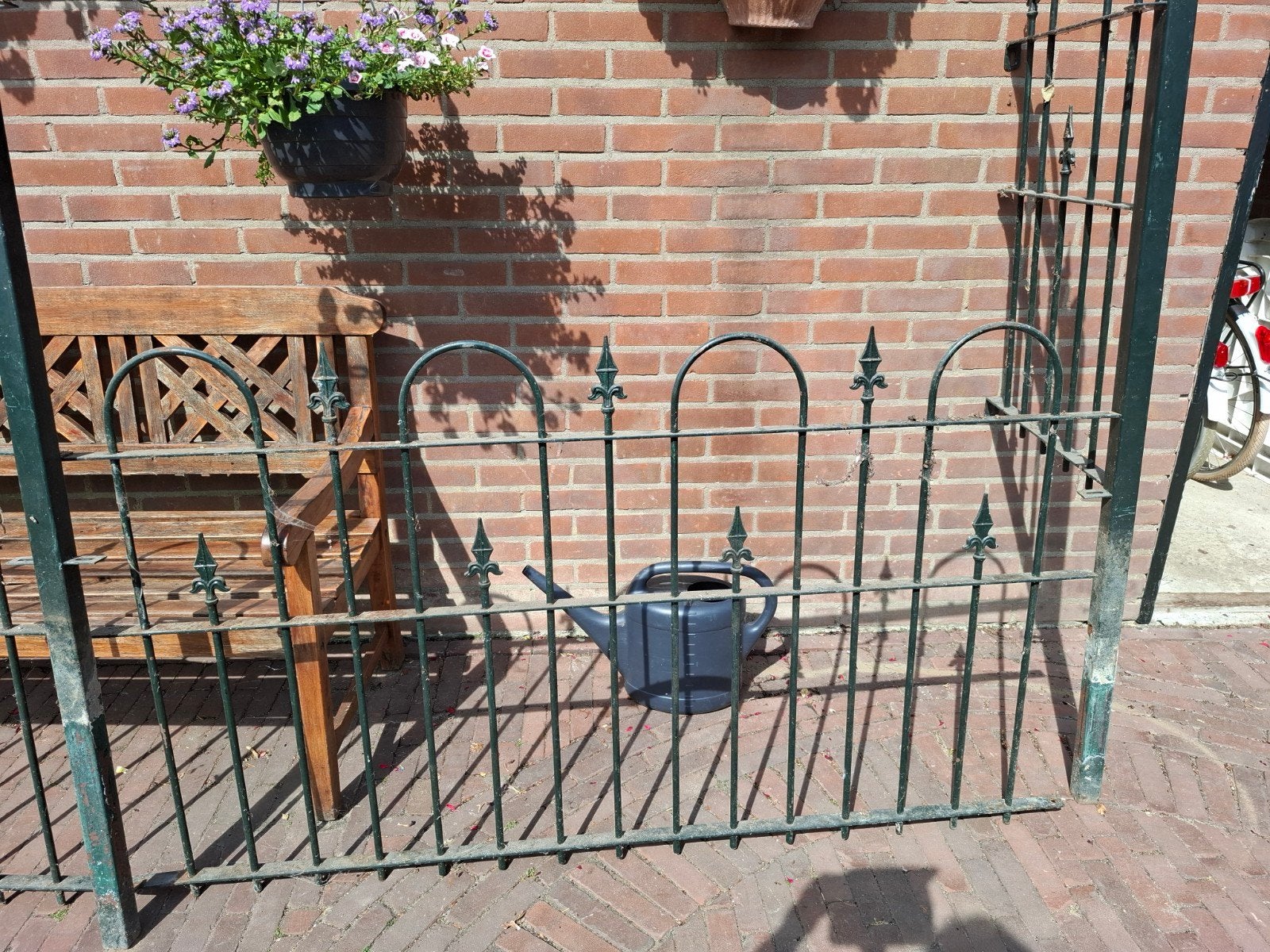 oud smeetijzer hekwerk met palen en hoek 90cm hoog en 4 mete, Ophalen of Verzenden, IJzer