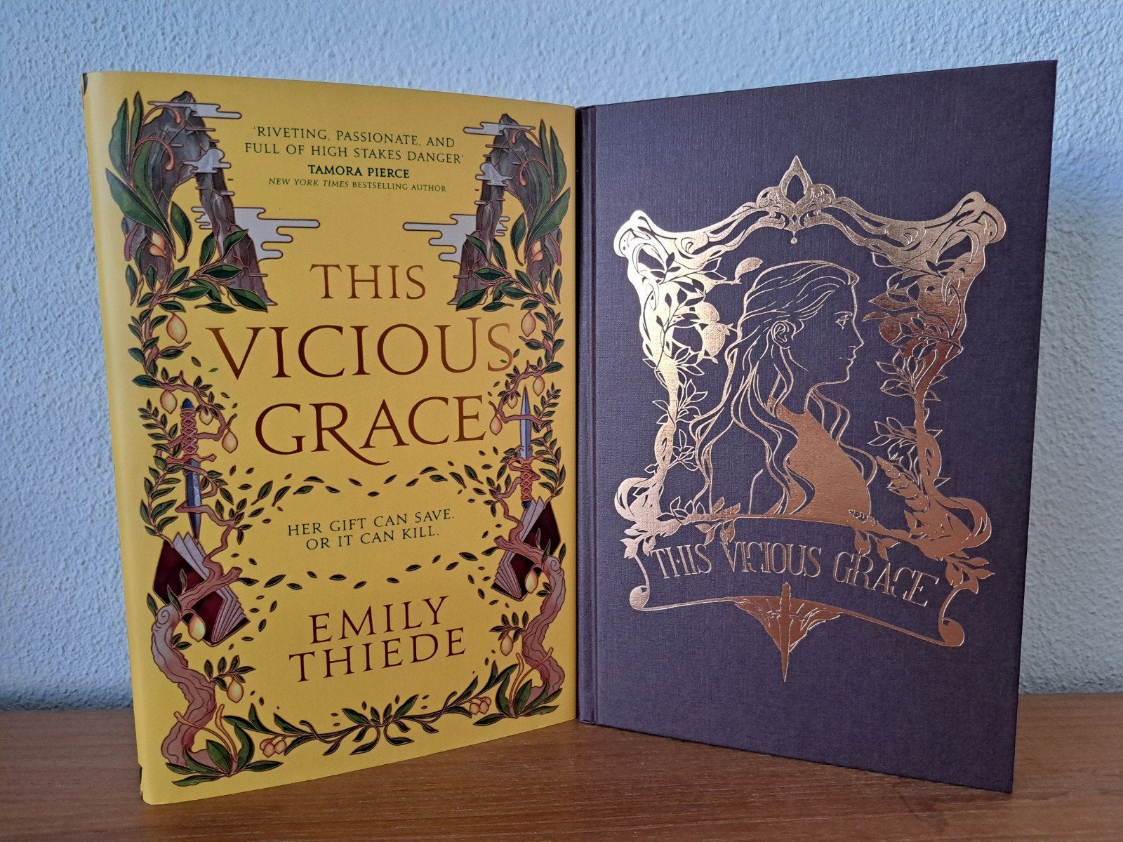 This vicious grace - Emily Thiede (Fairyloot), Ophalen of Verzenden, Nieuw, Emily thiede, Fictie
