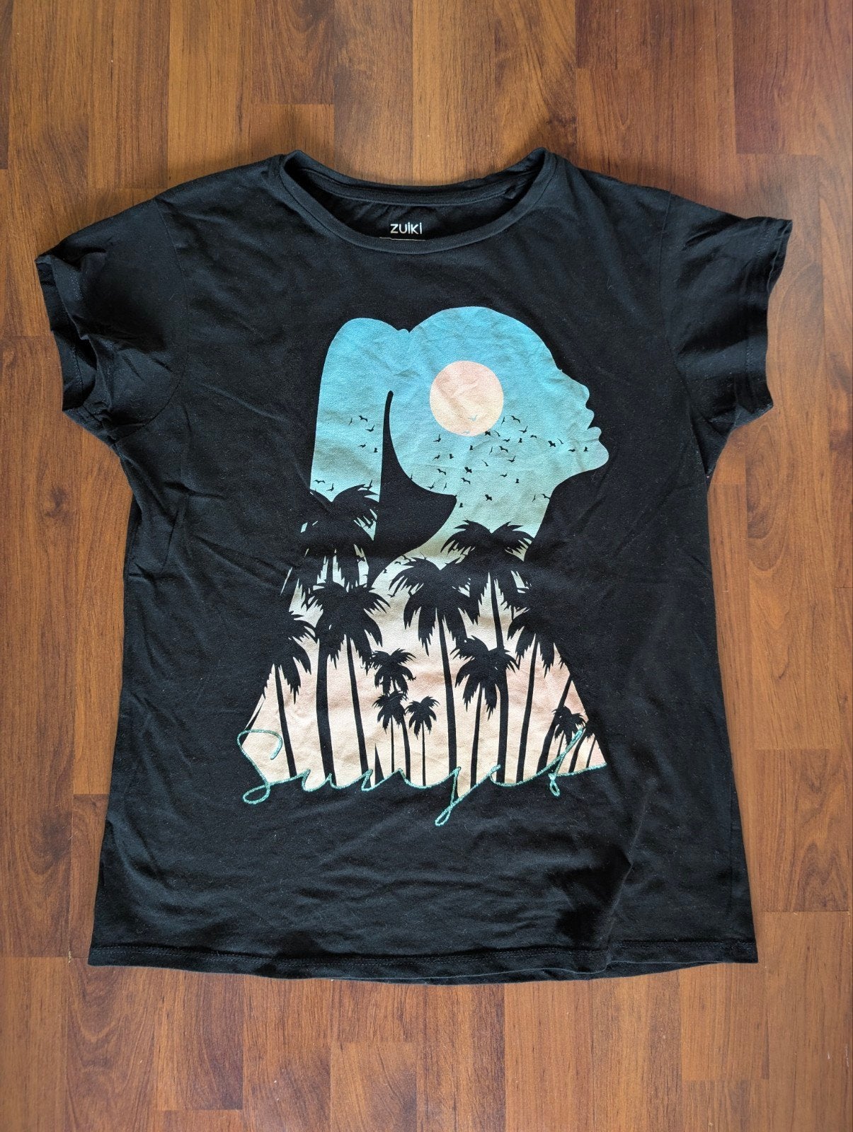 T Shirt Zuiki. Maat XL (In NL is het een maat L) IZGS, Kleding | Dames, T-shirts, Ophalen of Verzenden, Zo goed als nieuw, Maat 46/48 (XL) of groter