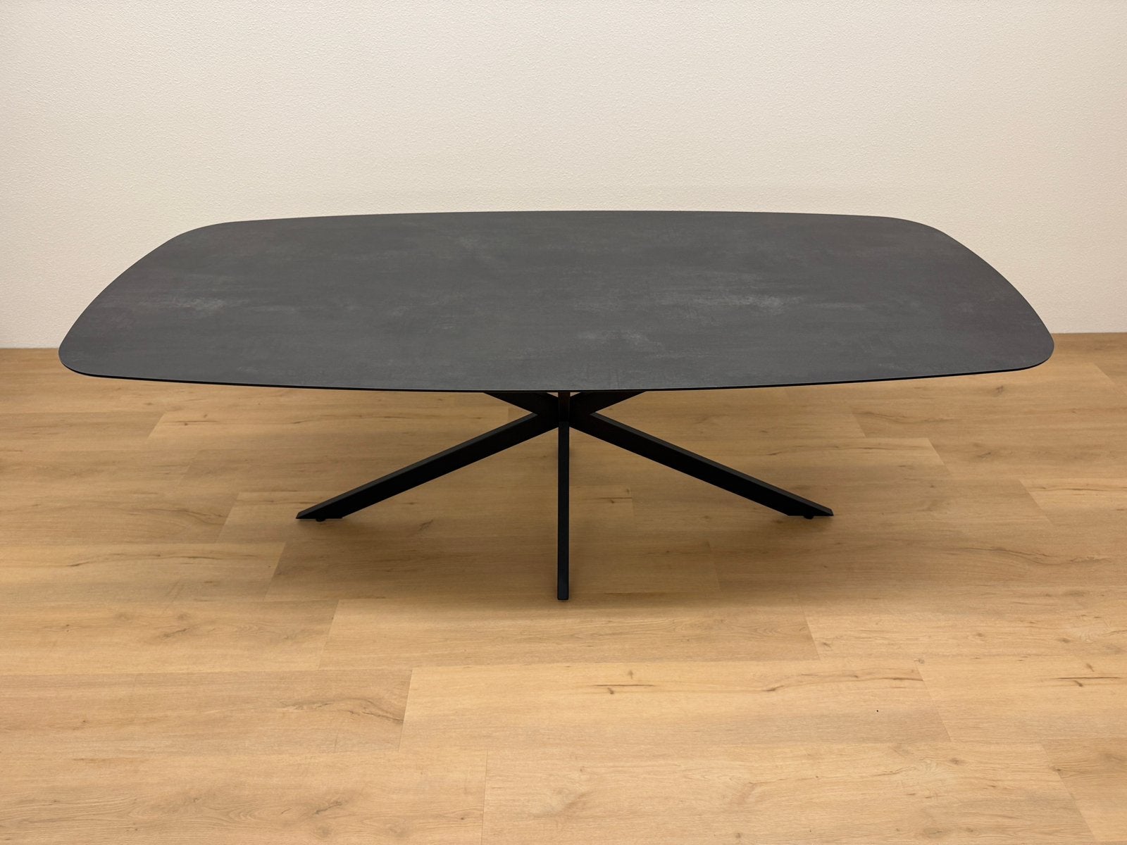 Deens ovale eettafel 220x100 - Antractie HPL - Nu leverbaar