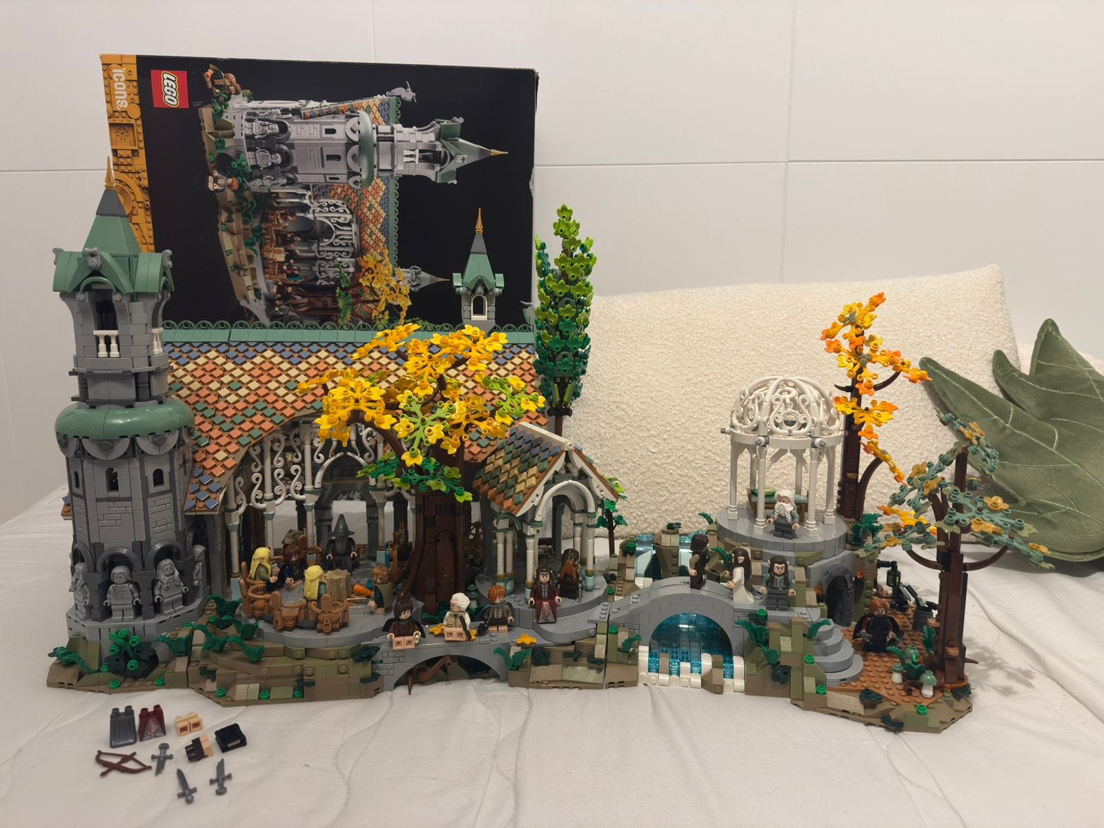 Lego Lord Of The Rings Rivendell Icons, set #10316., Ophalen, Zo goed als nieuw