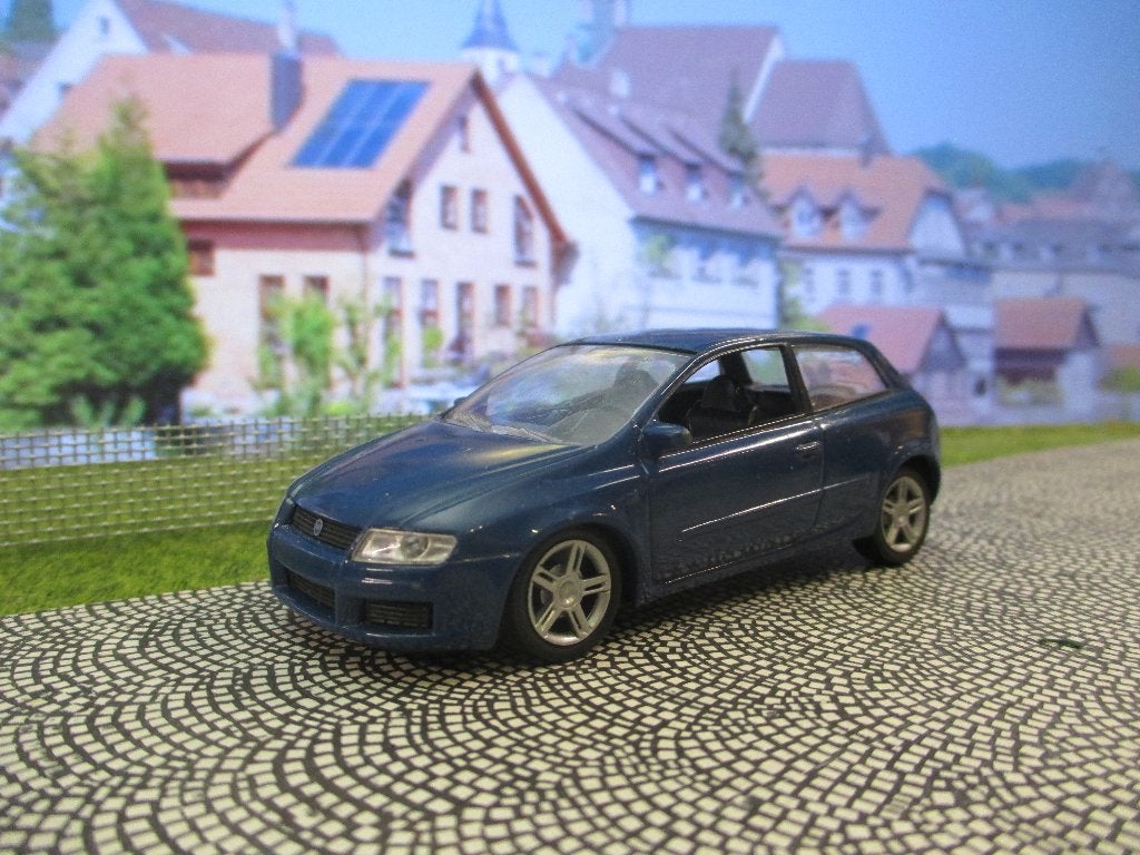 1/43 Fiat Stilo - Norev blauw, Hobby en Vrije tijd, Ophalen of Verzenden, Gebruikt, Auto, Norev