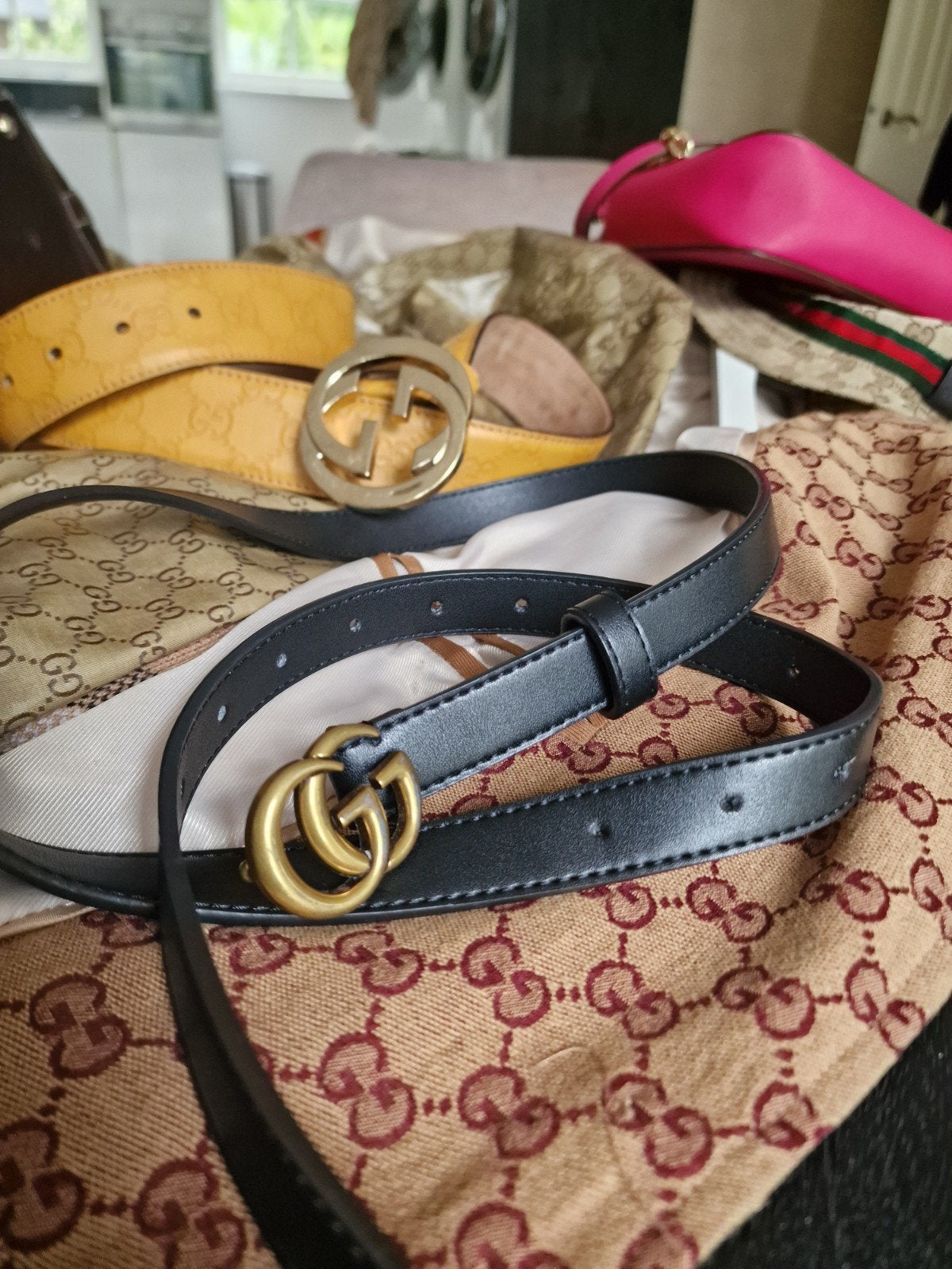 Gucci GG Marmont riem zwart met gouden gesp, Minder dan 3 cm, 90 tot 100 cm, Heupriem, Ophalen of Verzenden
