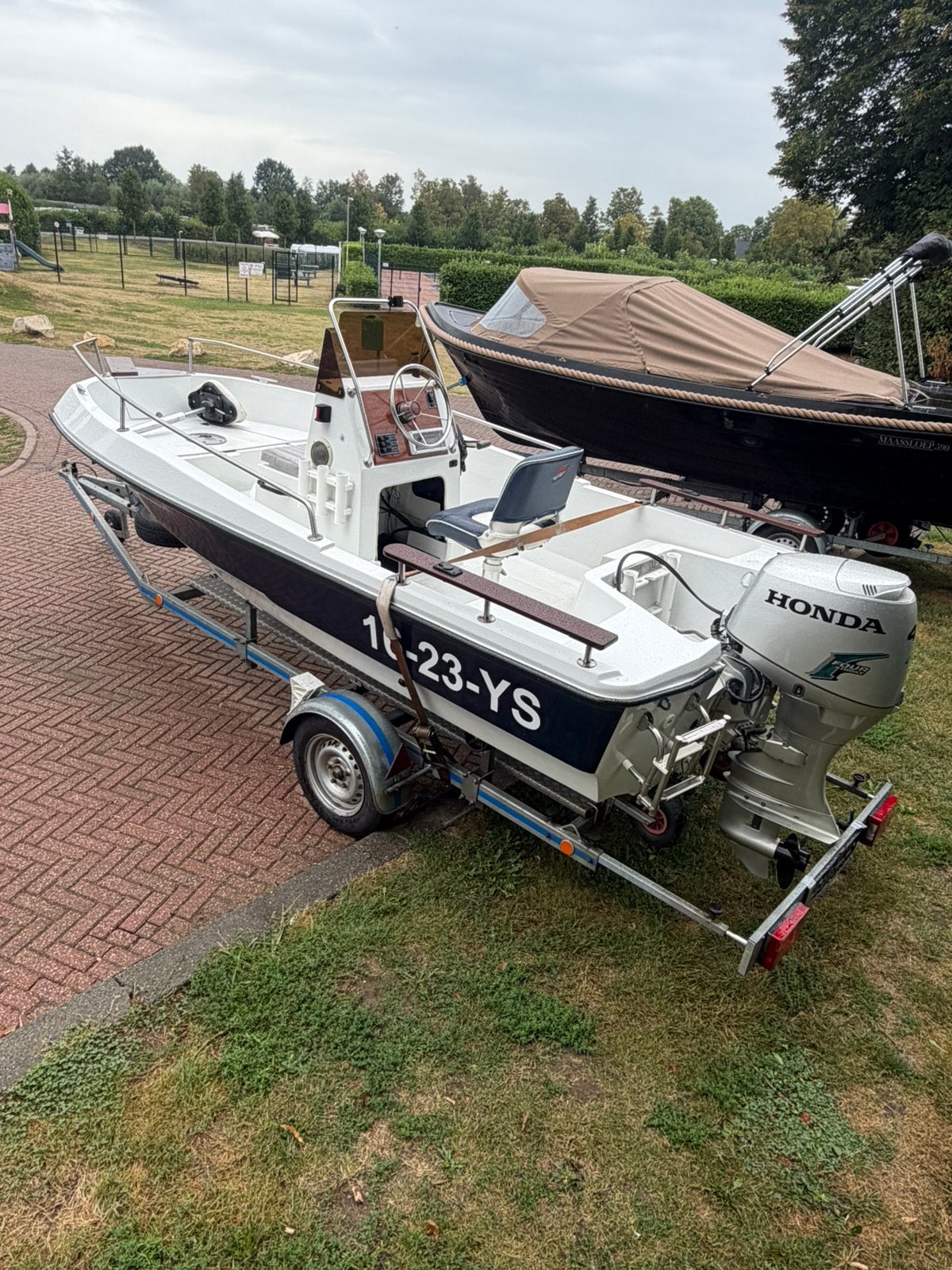 Elan 450 honda 40pk snelvarend koopje weg is weg, Watersport en Boten, Ophalen of Verzenden, Elektrische start