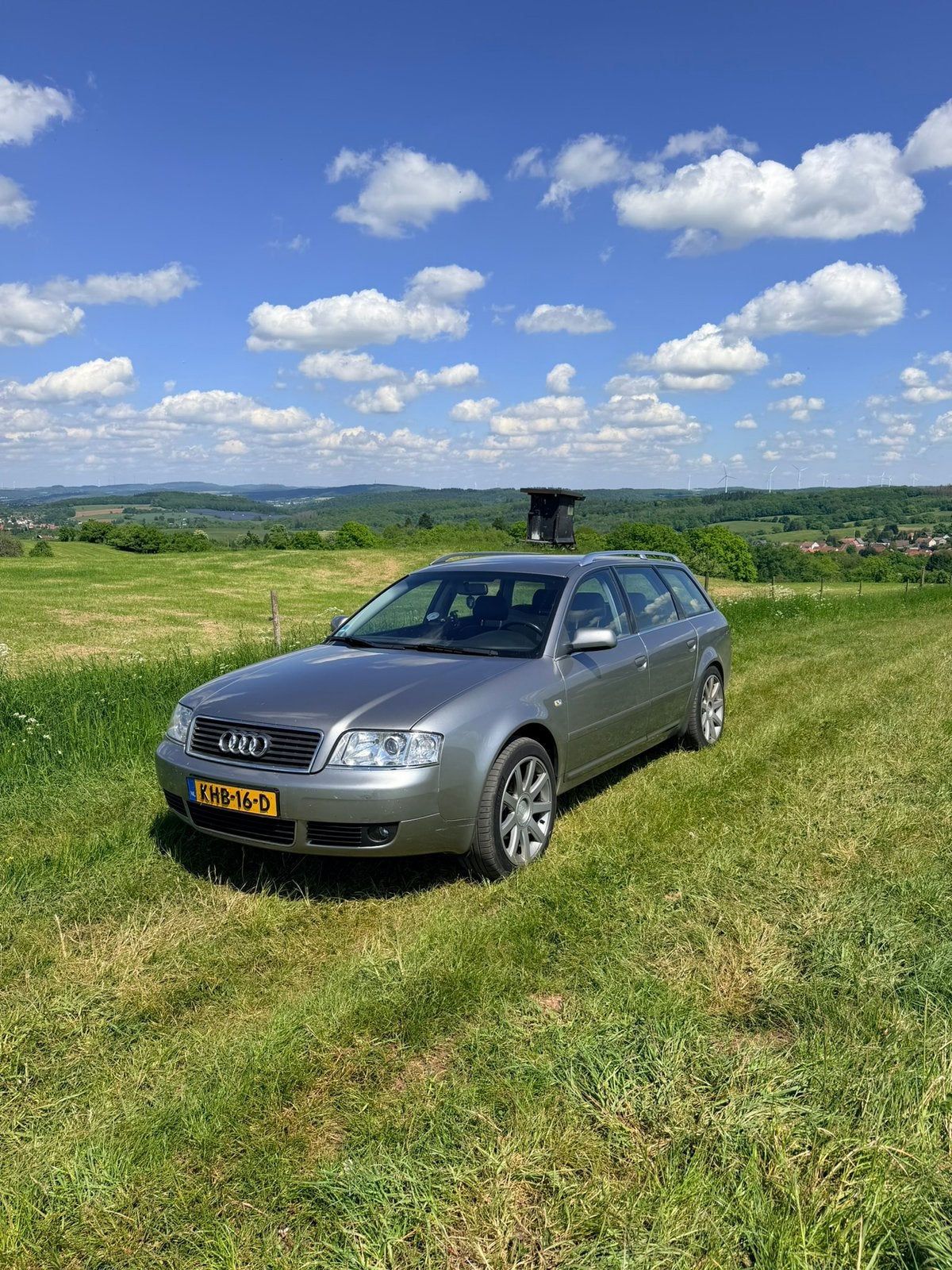 Audi A6 C5 1.9 TDI Grijs 131PK 6 Bak NIEUWE APK, Auto's, Audi, Voorwielaandrijving, Zwart, 4 cilinders, Navigatiesysteem