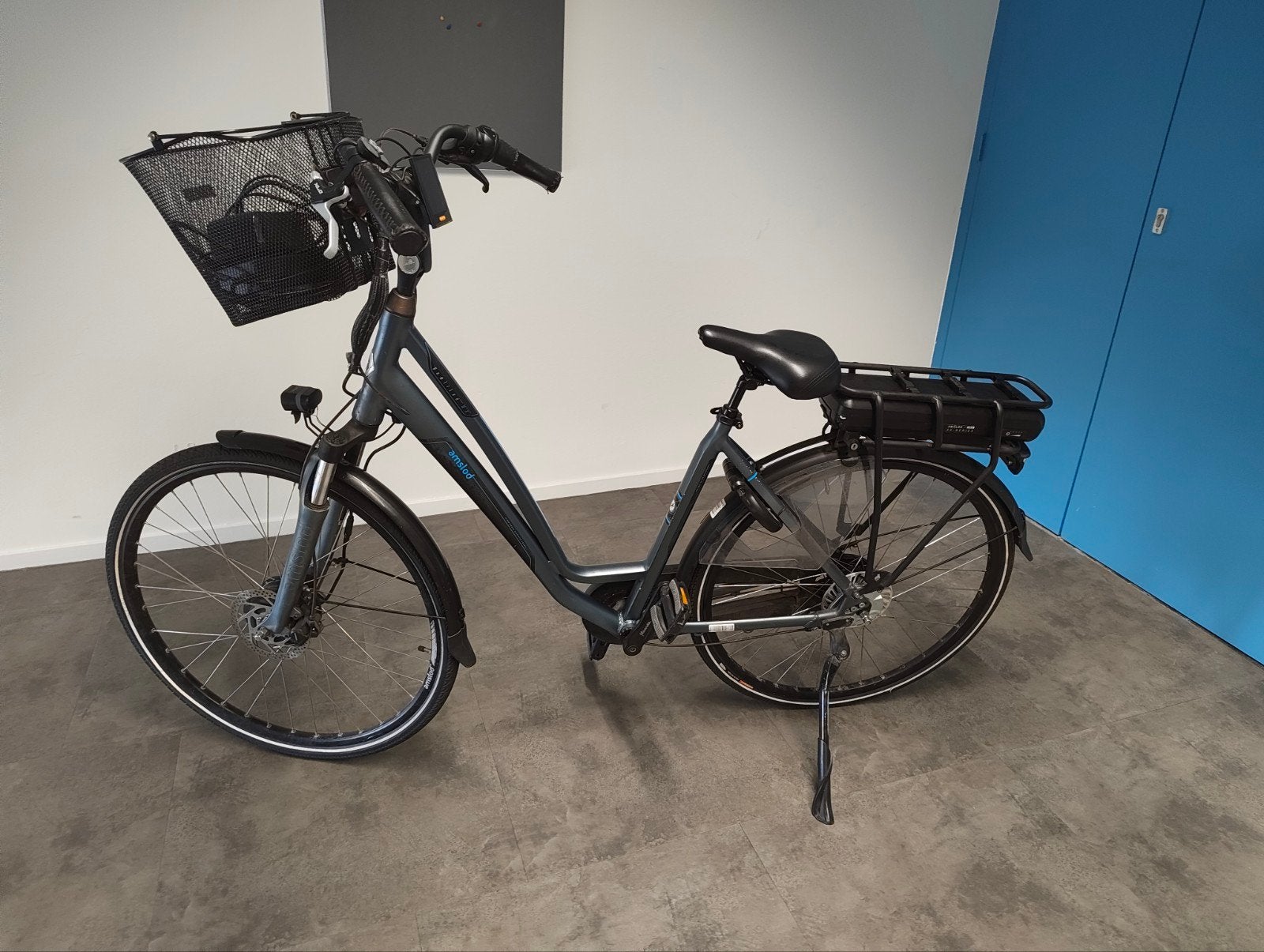 nette Amslod Hamilton MX e-bike met goede accu, Fietsen en Brommers, Fietsen | Meisjes, Ophalen, Zo goed als nieuw, 26 inch of meer