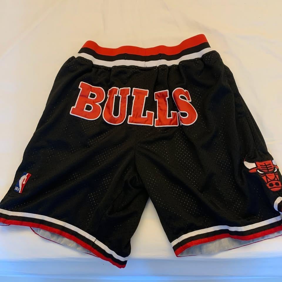 NBA Chicago Bulls Shorts M, Ophalen of Verzenden, Zo goed als nieuw, Kleding