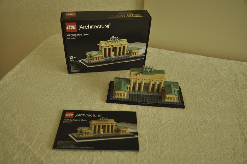 LEGO 21011 Brandenburg Gate, Kinderen en Baby's, Speelgoed | Duplo en Lego, Ophalen of Verzenden, Zo goed als nieuw, Complete set