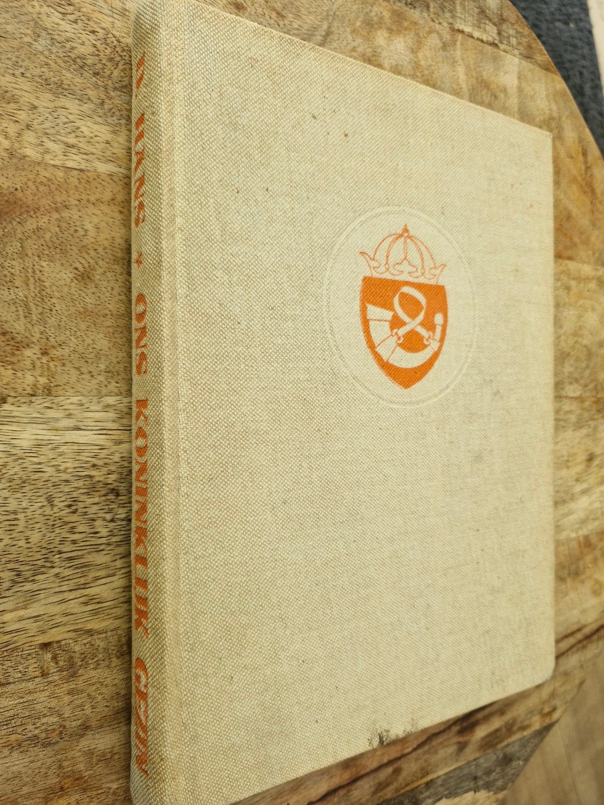 Ons Koninklijk Gezin - D. Hans (1953), Ophalen of Verzenden, Gebruikt, Tijdschrift of Boek