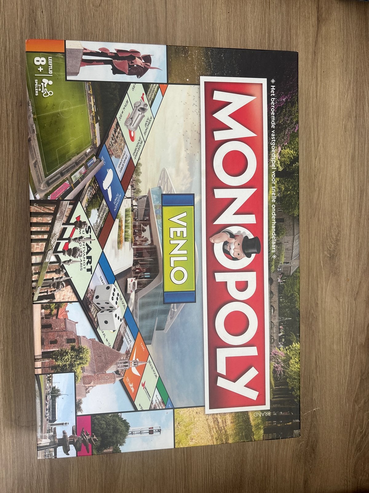 Monopoly Venlo - Het beroemde vastgoedspel, Drie of vier spelers, Ophalen of Verzenden, Zo goed als nieuw