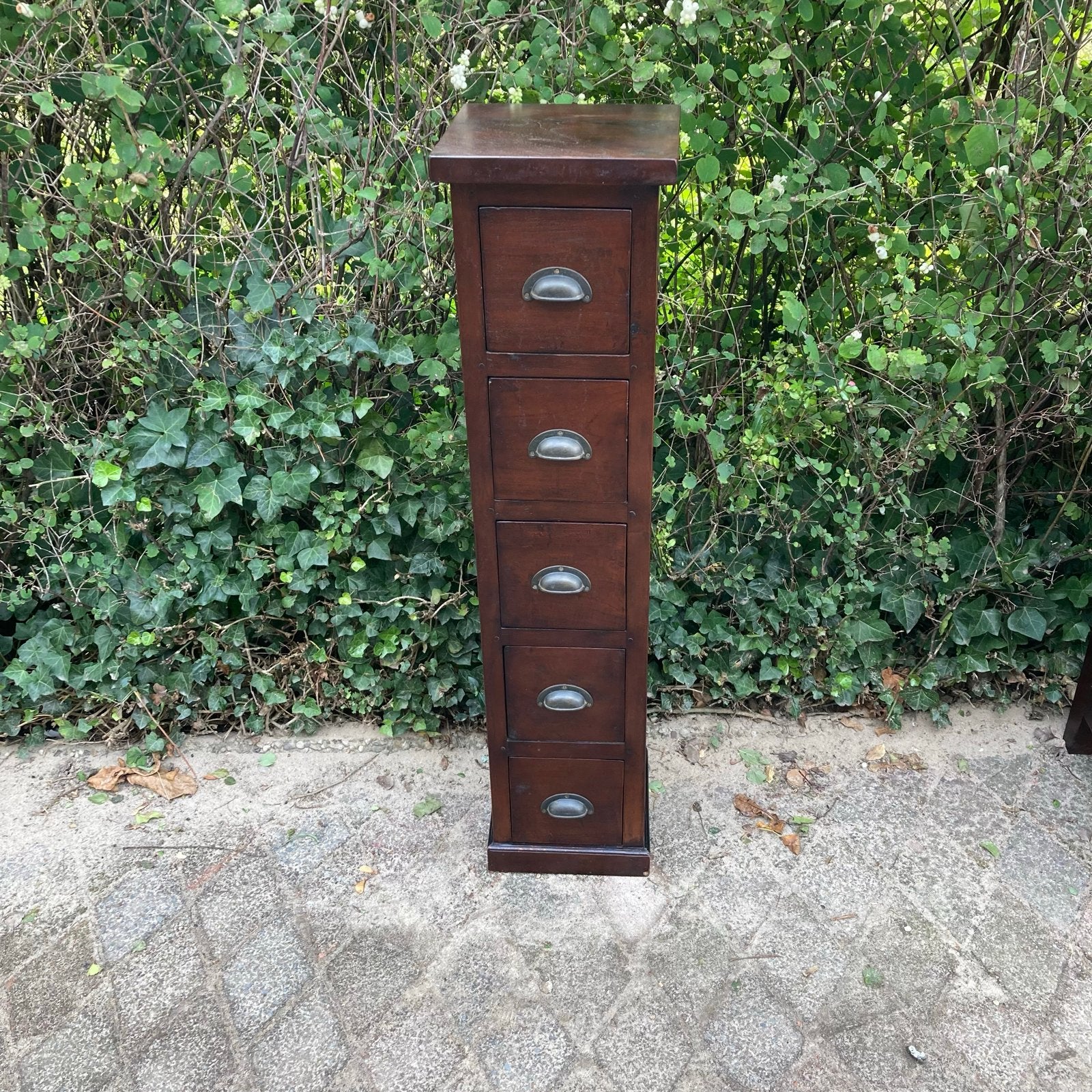 Smal Teak Ladenkastje met Metalen Komgrepen - 109 cm hoog, Ophalen