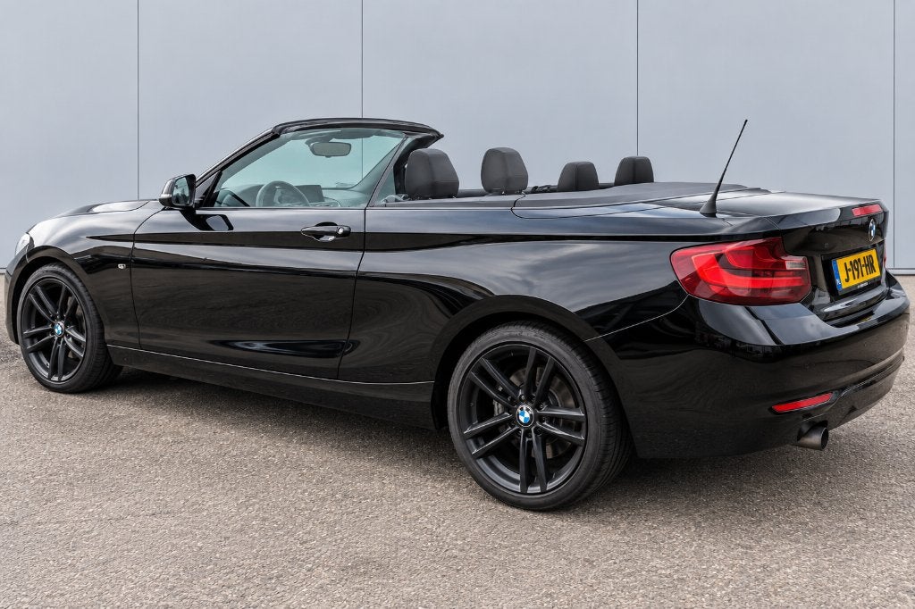 BMW 2-Serie 218i Cabrio 2016 Android/Carplay achteruitrijcam, Auto's, Zwart, Cabriolet, 4 stoelen, Zwart