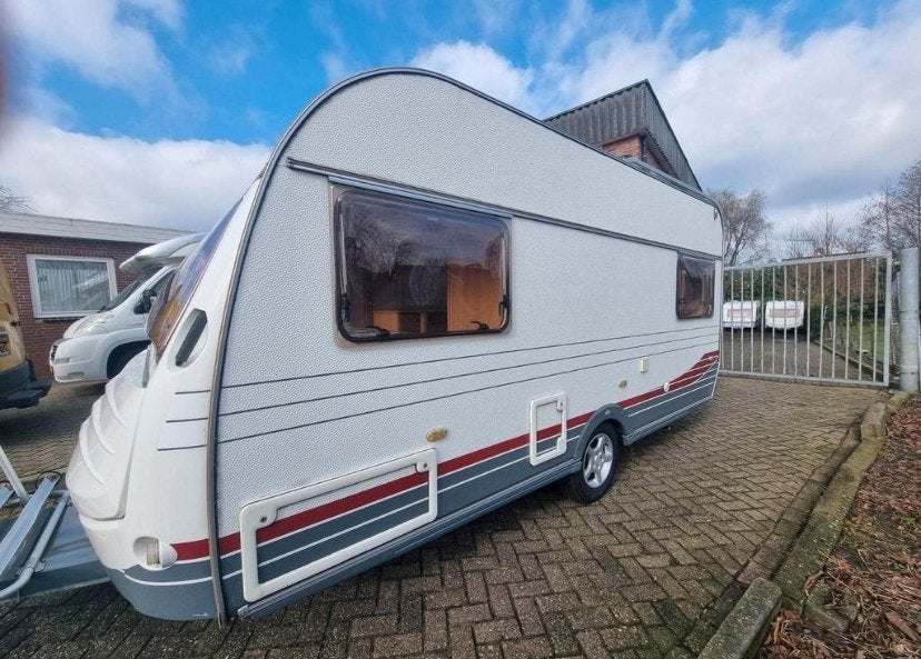 Home-car Racer 44 uit 2005 - FIETSENREK-VOORTENT, Home-car, Rondzit, Dwarsbed, 750 - 1000 kg