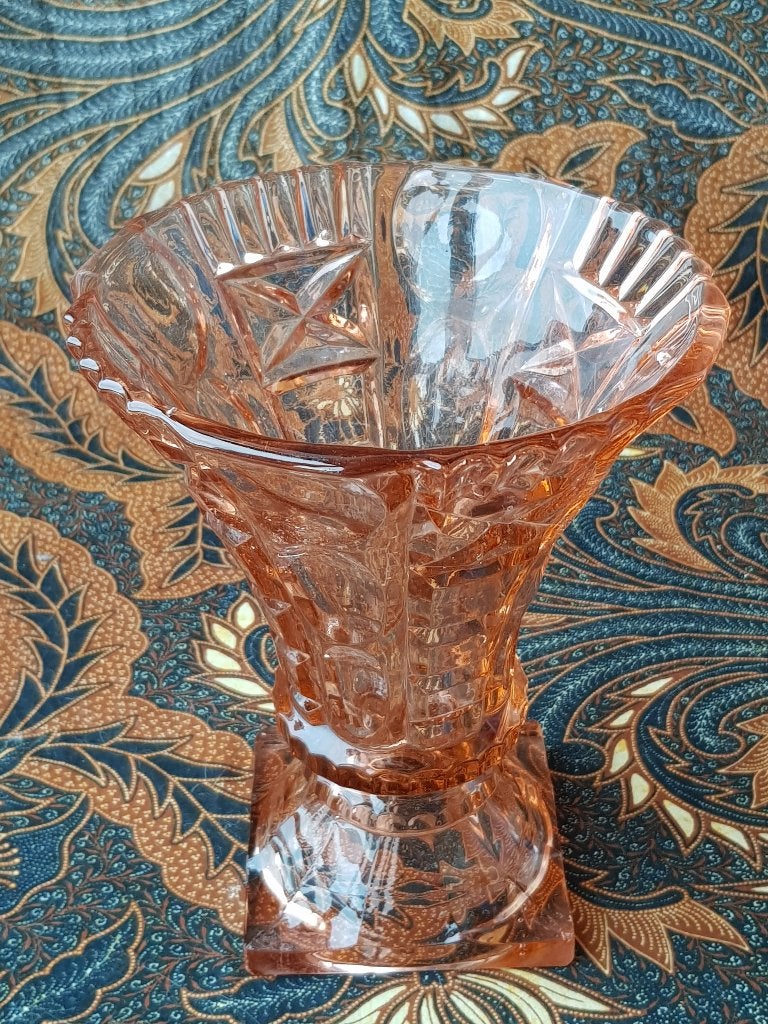Mooie zware Engelse Art Deco vaas van amberkleurig glas., Antiek en Kunst, Antiek | Vazen, Ophalen of Verzenden
