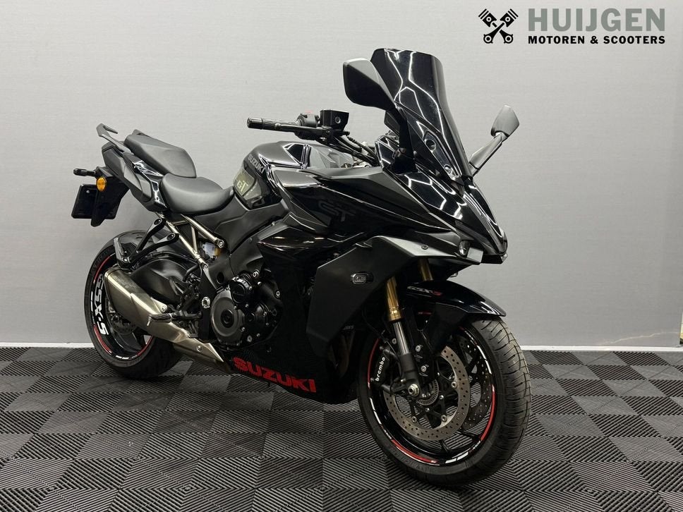 SUZUKI GSX-S 1000 GT (bj 2022), SUZUKI, 4 cilinders, Motorrijbewijs A, Bedrijf