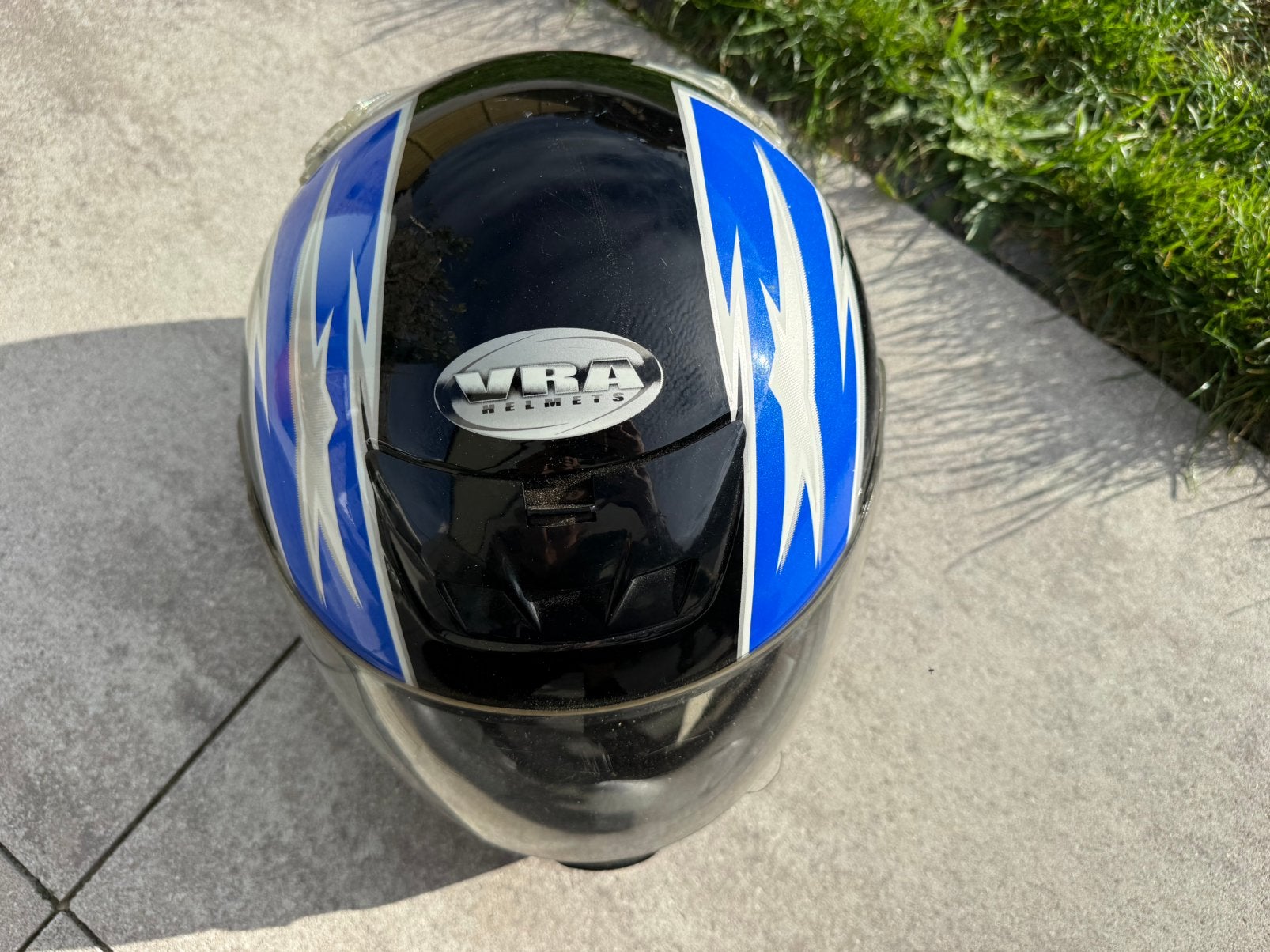 VRA integraalhelm maat M (58 cm) – zwart/blauw met hoes, Motoren, Ophalen of Verzenden, Tweedehands, Integraalhelm, Overige merken