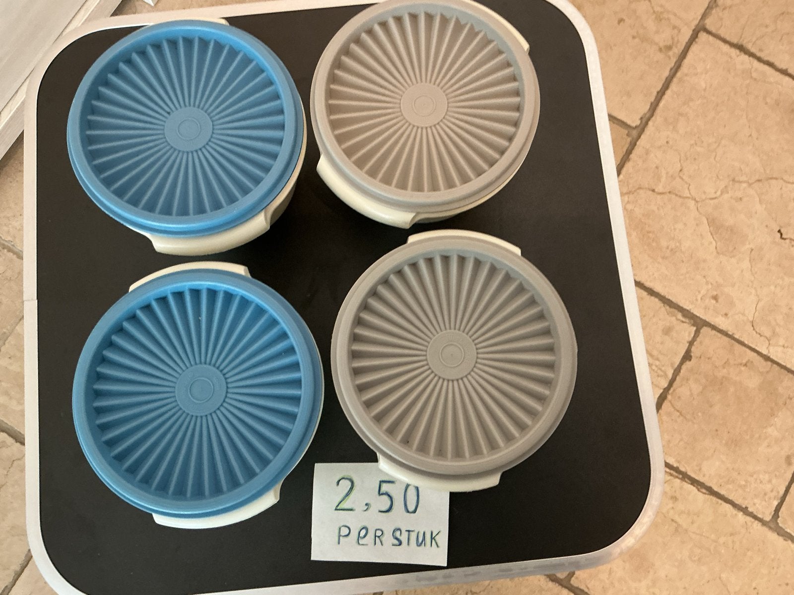 Tupperware kommen met deksel - set van 4 p/st 2;50, Huis en Inrichting, Gebruikt, Blauw, Ophalen of Verzenden, Met deksel
