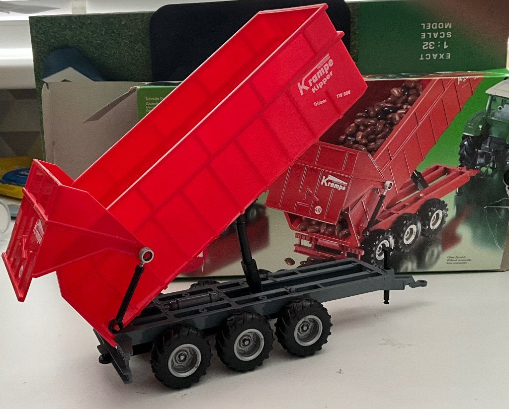 Kiepwagen drie assen metaal de bak is plastic, Ophalen of Verzenden, Zo goed als nieuw, Auto, SIKU
