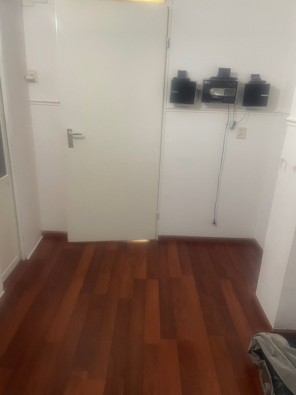 Kamer te huur voor werkende of studenten, Huizen en Kamers, 20 tot 35 m², Rotterdam