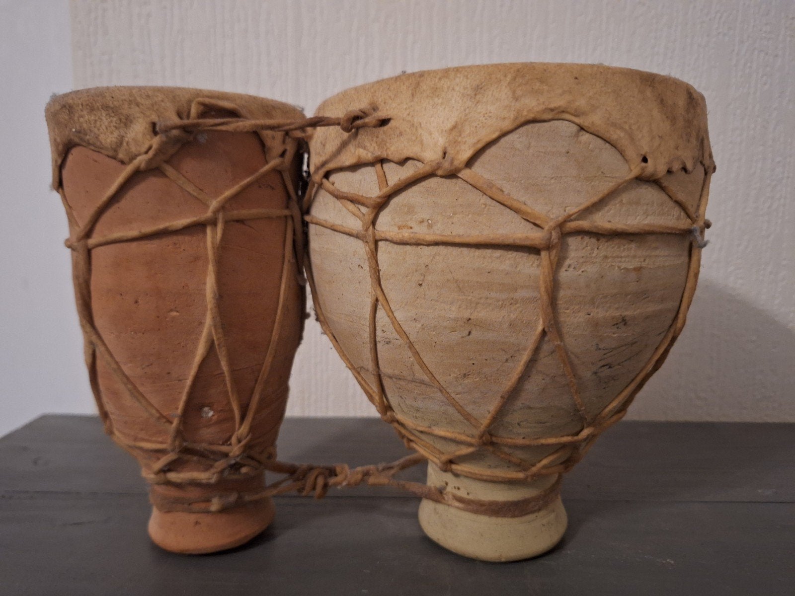 Handgemaakte Afrikaanse Bongo Trommels - Decoratief, Ophalen of Verzenden, Zo goed als nieuw, Trommel